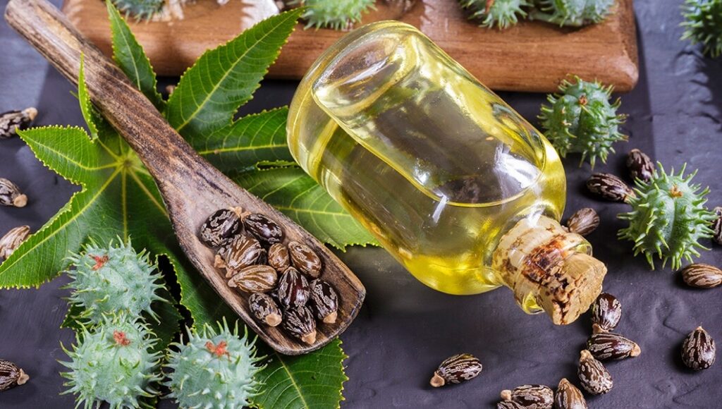 Descoperă beneficiile folosirii uleiului de ricin